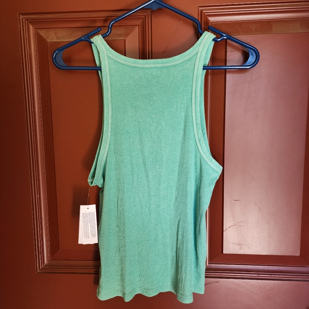AE True Tank - Picture 4 of 4